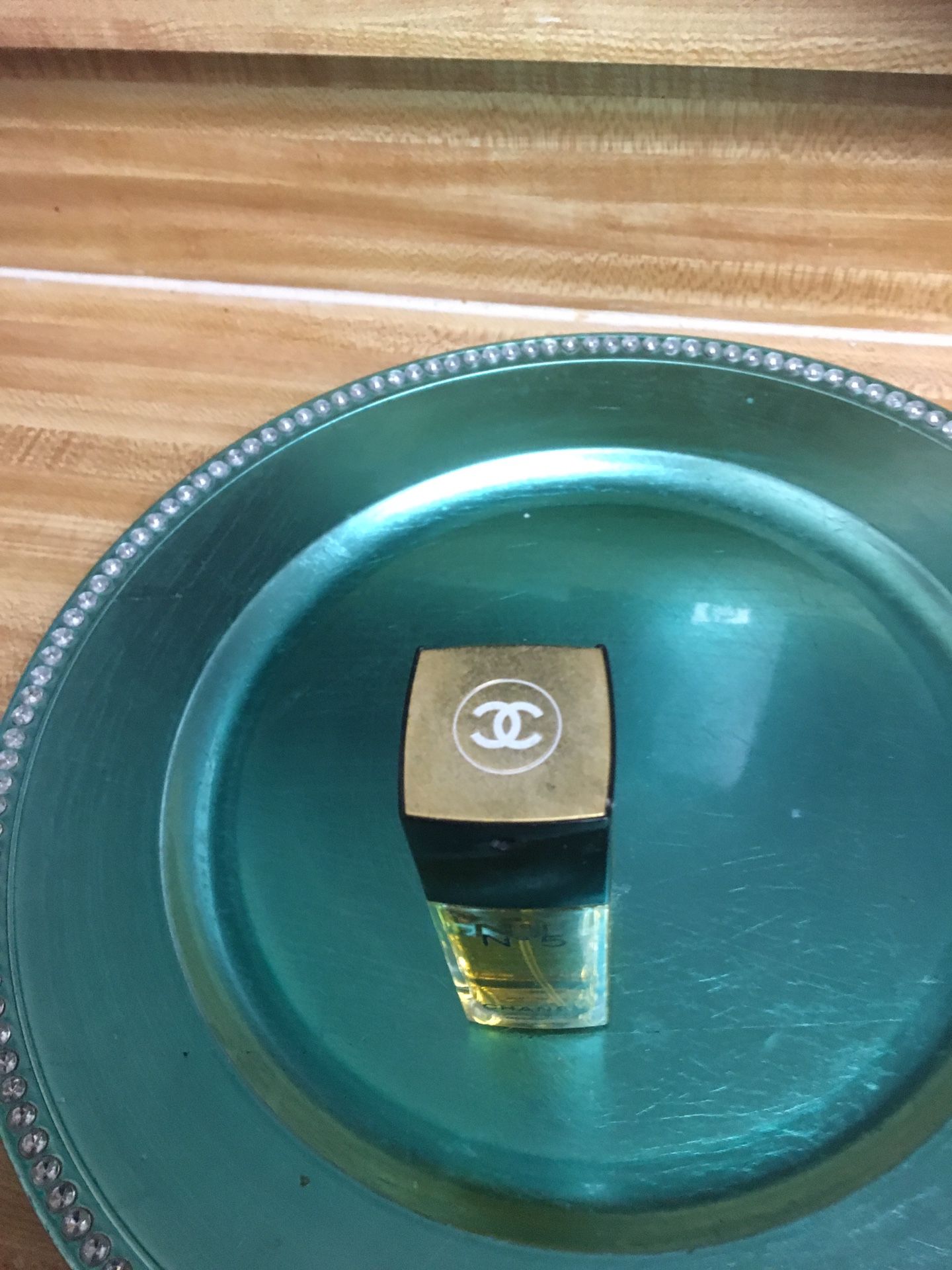 Chanel No 5 perfume