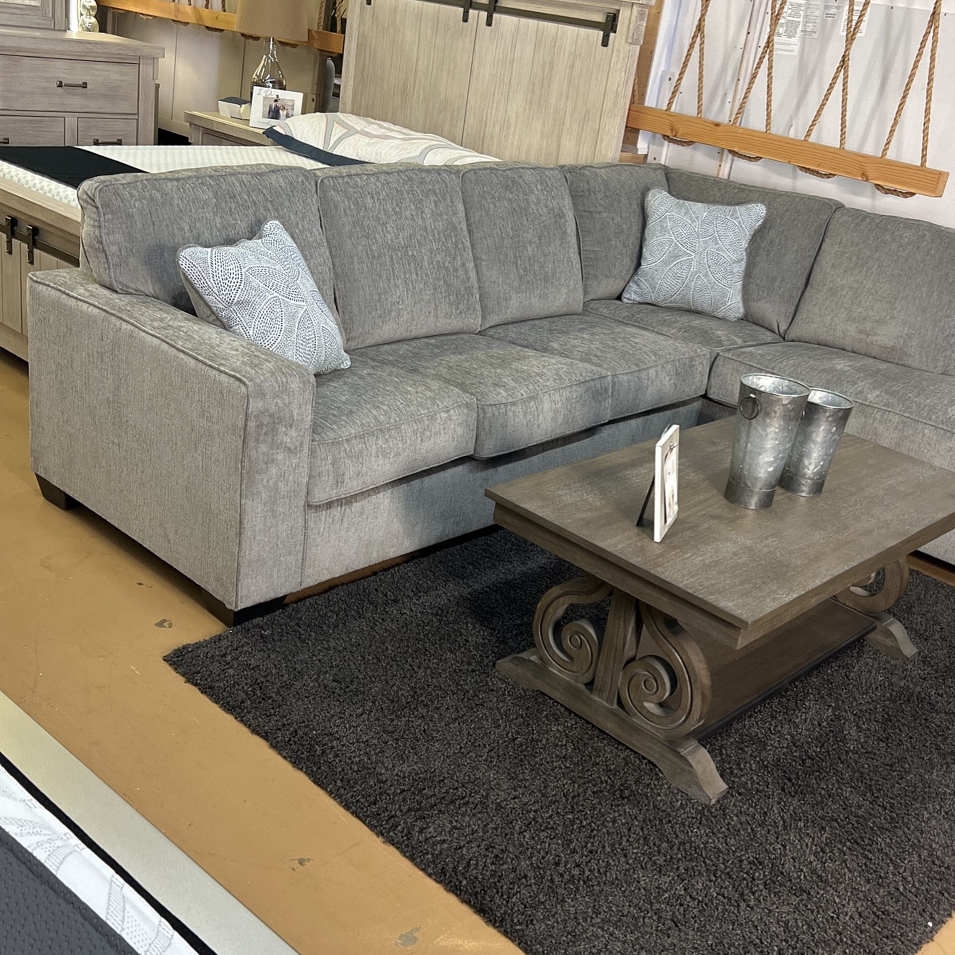 Sectional with Pull-Out Bed!!