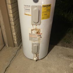 Water Heater For parts Or Repair$10