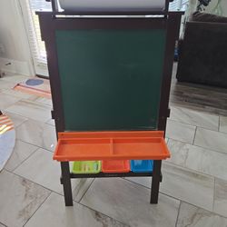 Children's Art Chalkboard