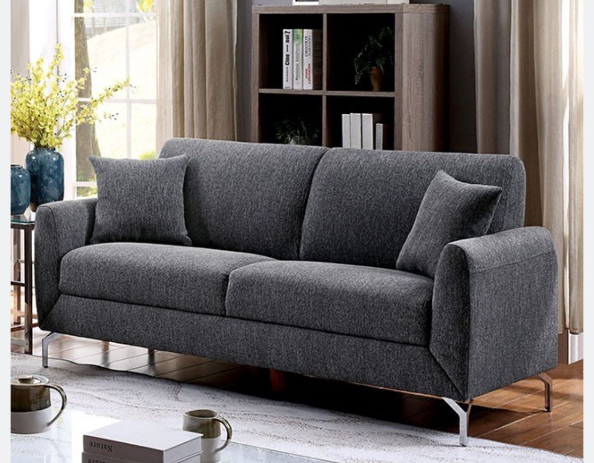 New Sofa $290