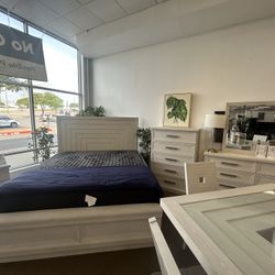 Bedroom Set 