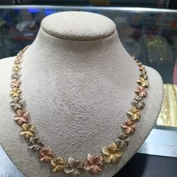 Neckless