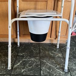 Commode - Used