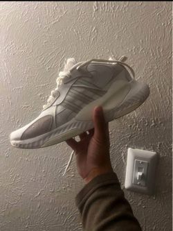 Adidas high tail size 9