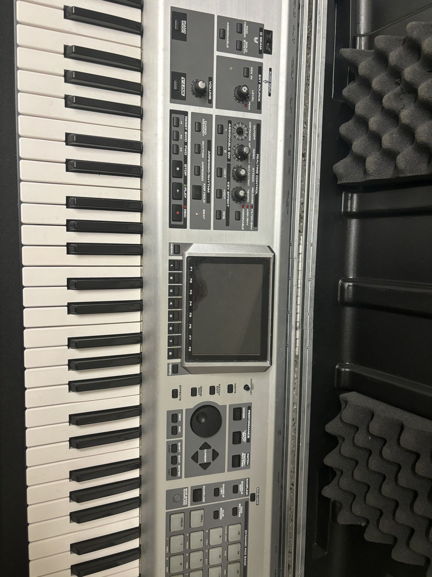 Fantom X7 Keyboard Piano 