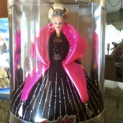 1998 Holiday Barbie