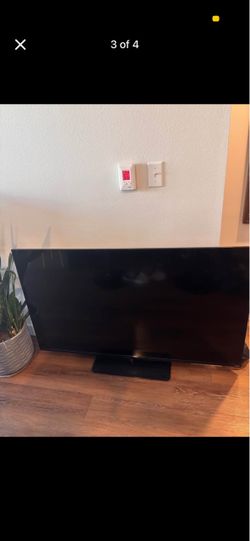 Vizio TV 55” w/ Google Chromecast