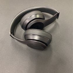 Beats Solo Wireless Headphones (slightly Used)
