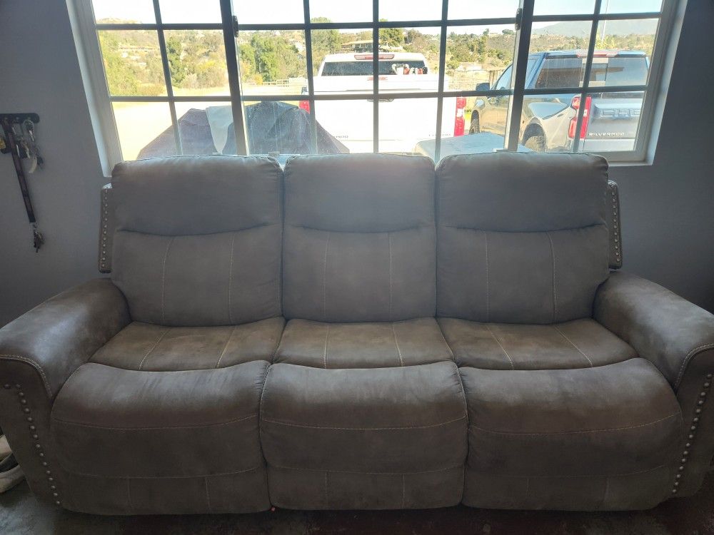 Power Reclining Sofa with USB - Orig. $1,200