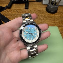 Breitling Superocean 44 Turquoise 