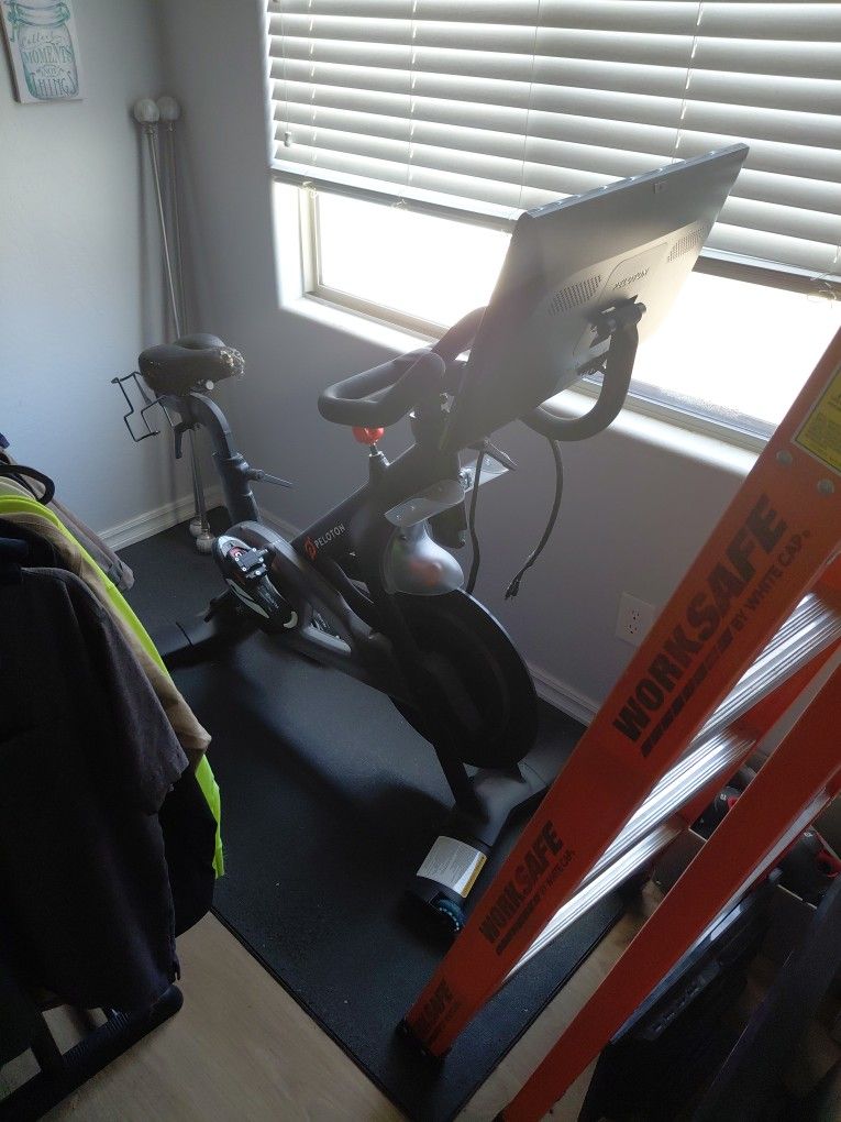 Peloton Work Out Bike