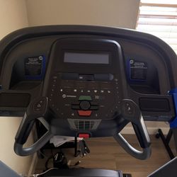 Horizon 7 AT Treadmill 