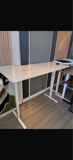 63” Electric Standing desk( I have lot of other desks sizes and colors 😀)