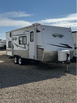 2010 18 ft. Creekside Travel Trailer