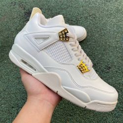 Jordan 4 Retro Metallic Gold