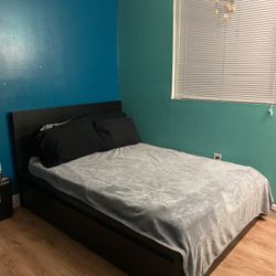 Bedroom Set For Sale