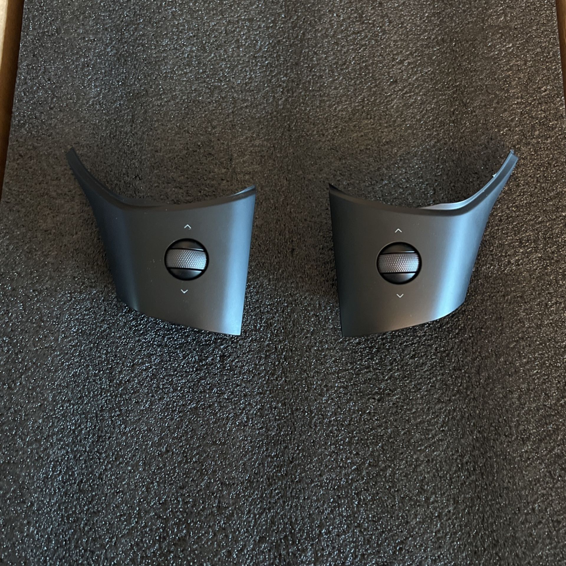 Tesla Model 3 Steering Controls