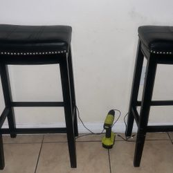 Black Bar Stool 
