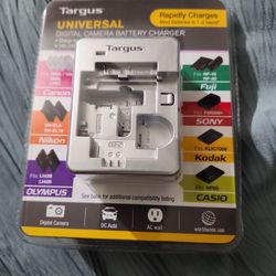 Largest Universal Digital Camera Battery Charger 