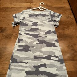 Woman’s Camouflage Ruffle Sleeve Dress Shipping Available 