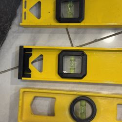 3 Stanley Levelers