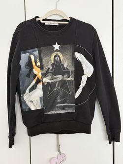 Givenchy sweatshirt size s