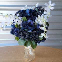 Navy Bouquet 