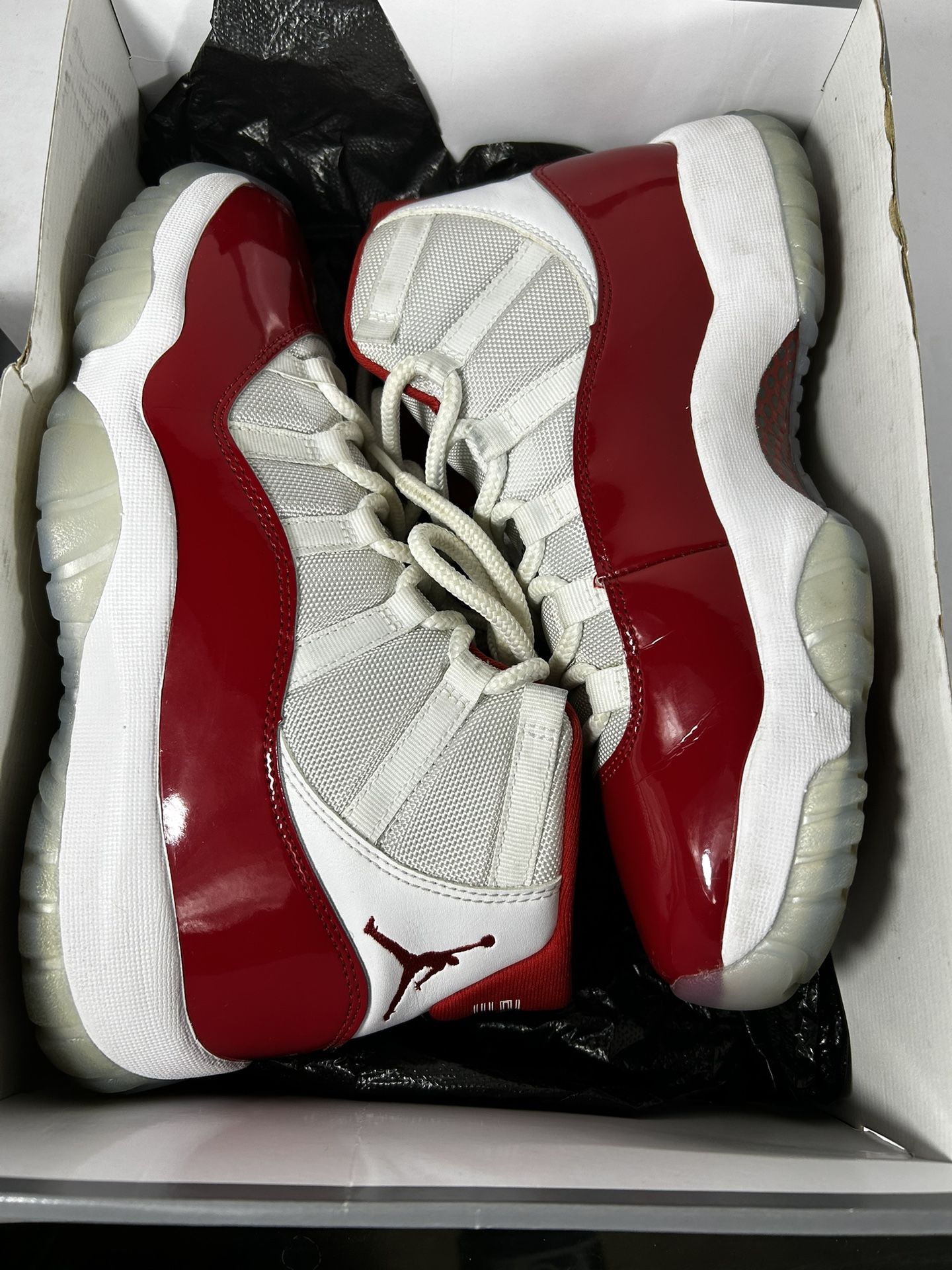 Jordan 11 Cherry 