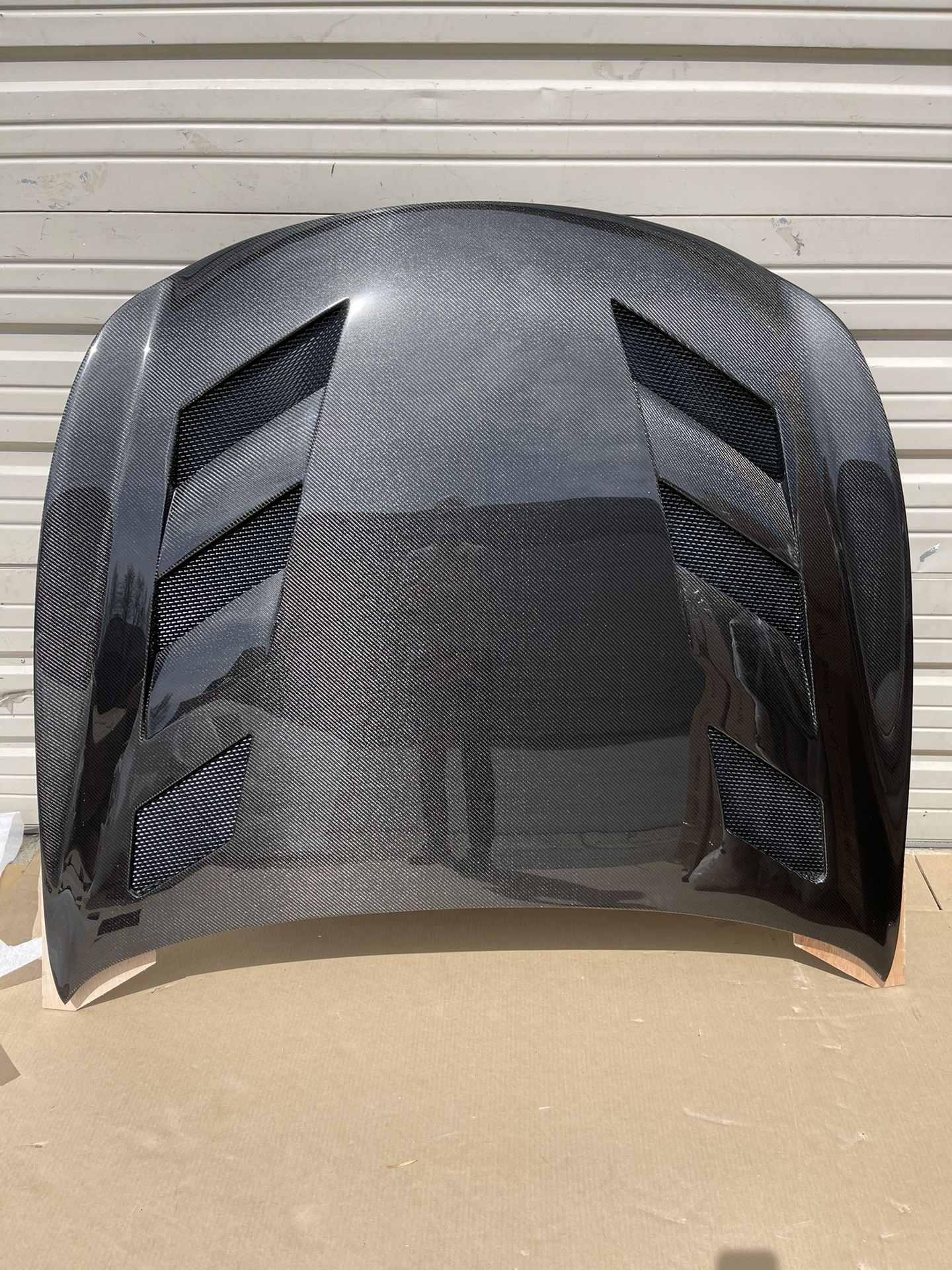 New 2008 - 2015 Infiniti G Coupe G37 Q60 VIS Racing AMS Style Carbon Fiber Vented Hood