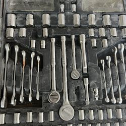 Husky Socket And Ratchet Set Wrench Tool Box Metric Sae