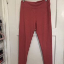 ✔️Ladies LuLaRoe Tall & Curvy Leggings 🌹  