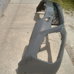 20/20 BMW Front Bumper OEM Part. Part Number Included In Pictures