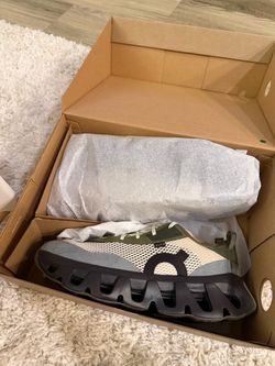 Kith ON k-tech 2 grain Taiga green size 10