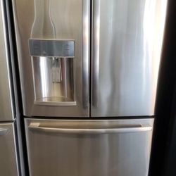 GE French Door Refrigerator (Counter Depth)