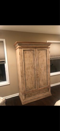 Armoire