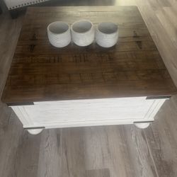 Coffee Table With Storage 