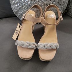 Beautiful Blingy Wedge 