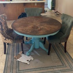 Dining Room Table And 4 Chairs