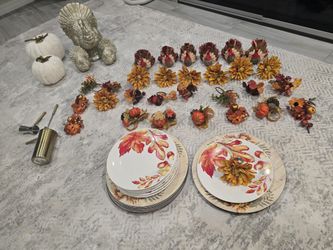 Early Thanksgiving! / Moving sale