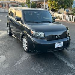09 Scion Xb