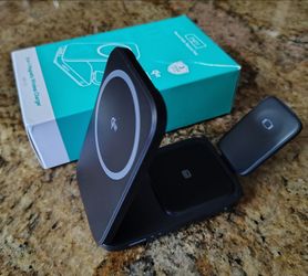 Mini 3 item portable charger. Like new in box