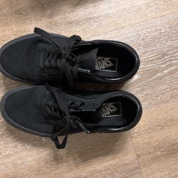 Women’s Size 7 Vans