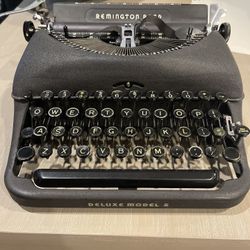 Remington Rand Model 5 Deluxe 1942 Typewriter With Case 