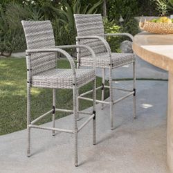 New Set of 2 Patio Bar Stools Wicker Barstools Indoor Outdoor Bar Stool Patio Furniture with Footrest and Armrest for Garden Pool Lawn Backyard  New i