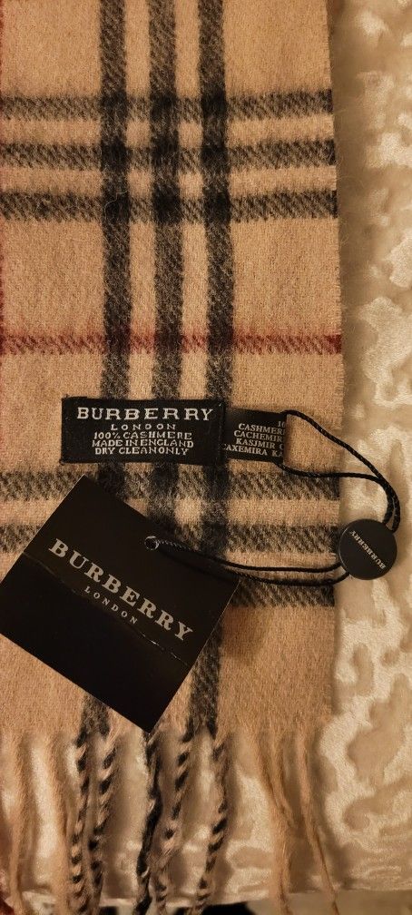 New Burberry Scarf