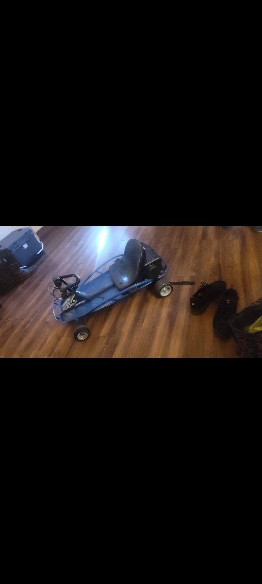 Razor drift Go Cart. 24 Volt