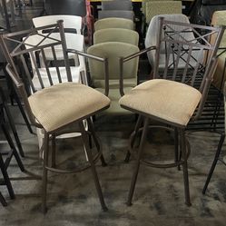 METAL SWIVEL COUNTER STOOLS - Pier 1 Imports, 18.5x17.3/4x34, $75ea Decatur & Hacienda Ave  