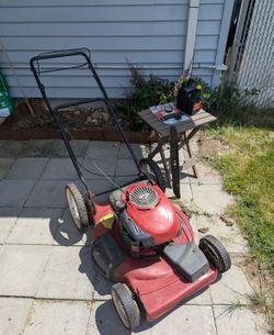 CRAFTSMAN PUSH LAWNMOWER