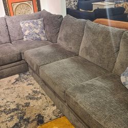 Gray Sectional Sofa With Storage Ottoman